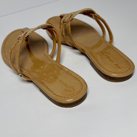Sam Edelman Circus Women's Carney Medallion Almond Patent Thong Sandal 8.5 US - Picture 3 of 8